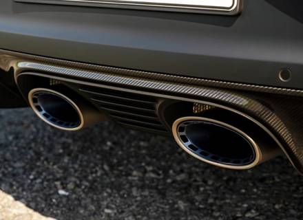 Garniture centrale d'échappement noir mat, pare-chocs arrière. Porsche 9YA Cayenne turbo GT Coupé - 9Y3807644OK1