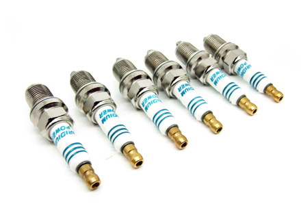 IRIDIUM POWER Zündkerzen IW24 (6ER-PACK) für Porsche 356 / 911 / 964 Turbo / 924 - 9991700IW24 - IW24 IRIDIUM POWER Zündkerzen IW24 (6ER-PACK) für Porsche 356 / 911 / 964 Turbo / 924 - 9991700IW24 - IW24