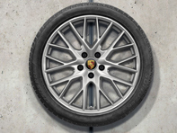 Cerchi in lega da 21' Panamera (971) SportDesign e pneumatici invernali originali Porsche - 971044600E Cerchi in lega da 21' Panamera (971) SportDesign e pneumatici invernali originali Porsche - 971044600E