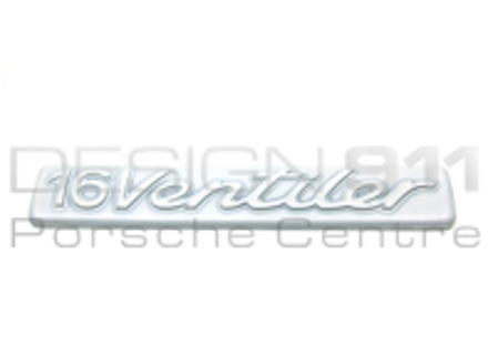 Sierlijsten op de voorvleugel. Porsche 944 S/S2