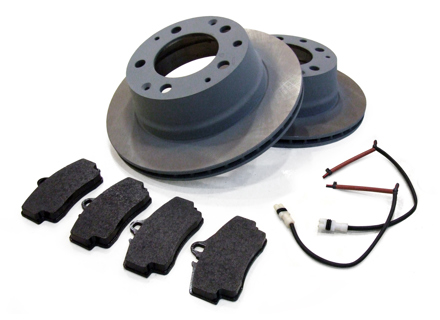Pack de plaquettes et disques de frein avant. Porsche 944 2.7L 8V 1988-89 / 944S 2.5L 16V 1987-88 - 94435104105, 94435195103, 94461221200, 94435195102, 94435195104, 477698155, 92835194200, 92835195100