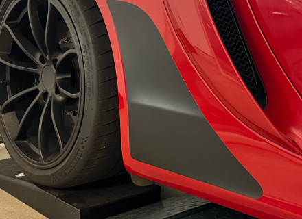 MagnaFin WrapFin Steinschlagschutz im „Haifischflossen“-Design. Porsche 981 Boxster / 981 Cayman - 98750482501, 98750482601 - WF981