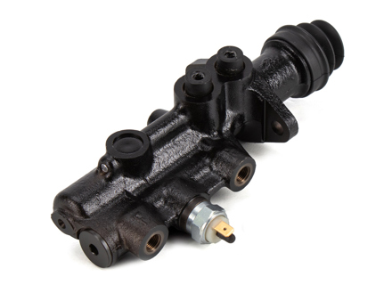 Hoofdremcilinder. Porsche 911 / 930 / 912 / 914 - 91135501202, 90135501202, 91135501201 - 1661100200, URO-004121