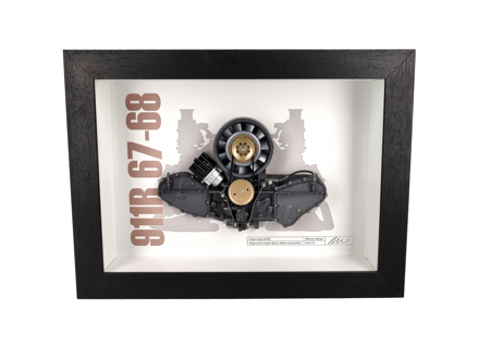 Engine 911 R model cutaway Porsche Art - Box framed 1:4 scale
