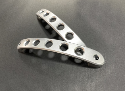 Maniglia interna in alluminio Speed Hole 6 7/8", coppia. Porsche 911 - 90153106700 - InteriorHandle_6_7/8in_Speed_Black, InteriorHandle_6_7/8in_Speed_Silver