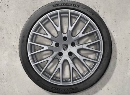 21' Panamera Exclusive Design alloy wheels and winter tyres Original Porsche - 976044600H 21' Panamera Exclusive Design alloy wheels and winter tyres Original Porsche - 976044600H