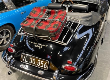 Set di cinghie in pelle per portapacchi. Porsche 356/356A/356B/356C - 64480195302 - 1601650110, 1601650210 Set di cinghie in pelle per portapacchi. Porsche 356/356A/356B/356C - 64480195302 - 1601650110, 1601650210