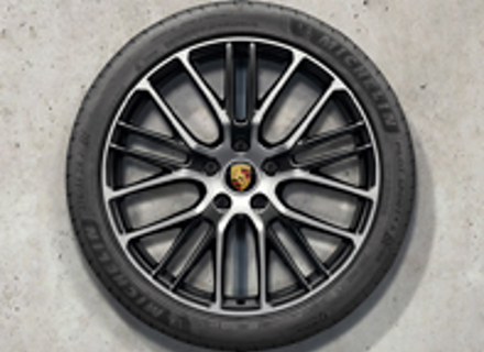 21' Panamera (971.2) Exclusief design lichtmetalen sportvelgen & zomerbanden Origineel Porsche - 971044665S 21' Panamera (971.2) Exclusief design lichtmetalen sportvelgen & zomerbanden Origineel Porsche - 971044665S