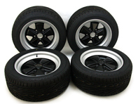 Set di ruote stile Fuchs RSR da 16' con pneumatici per Porsche 911 Turbo 3.0L Set di ruote stile Fuchs RSR da 16' con pneumatici per Porsche 911 Turbo 3.0L