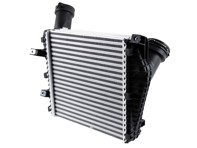 Radiateur-intercooler. Porsche 955 Cayenne Turbo 4.5L 2003-2006 - 95511080300, 95511080400, 8ML376723471, 8ML376723481, 95511080301, 95511080401, 7L0.145.803.E, 7L0145803E, 7L6.145.803E, 7L6145803E, 95511080402, 95514580301