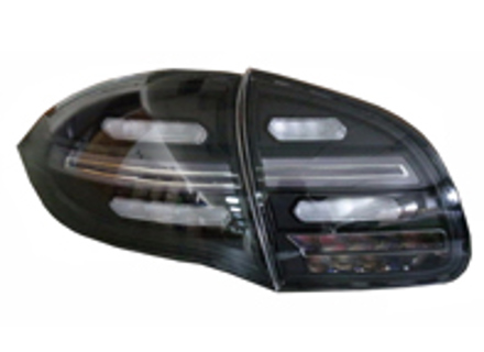 Lenti trasparenti e kit luci posteriori con base nera. Porsche Cayenne 958 2011-14 - 95804490026 - DP112-B Lenti trasparenti e kit luci posteriori con base nera. Porsche Cayenne 958 2011-14 - 95804490026 - DP112-B