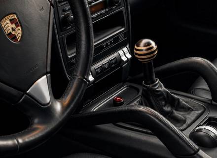 Levier de vitesses Tribute avec axe anodisé noir. Boîte de vitesses manuelle Porsche 955/957 - IX_TSK001, IX_TSK003, IX_TSK005