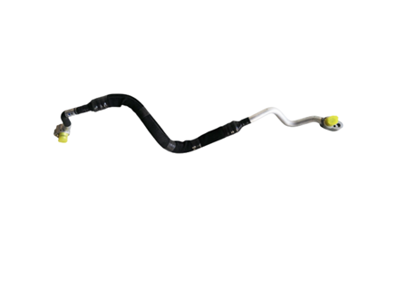 Linea di pressione del refrigerante dell'aria condizionata. Porsche 971.1 Panamera - 971260710A Linea di pressione del refrigerante dell'aria condizionata. Porsche 971.1 Panamera - 971260710A