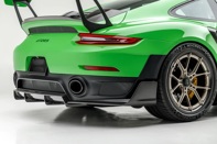 Canards de pare-chocs avant en fibre de carbone haute brillance. Porsche 991 GT2 2017 à 2019 Canards de pare-chocs avant en fibre de carbone haute brillance. Porsche 991 GT2 2017 à 2019