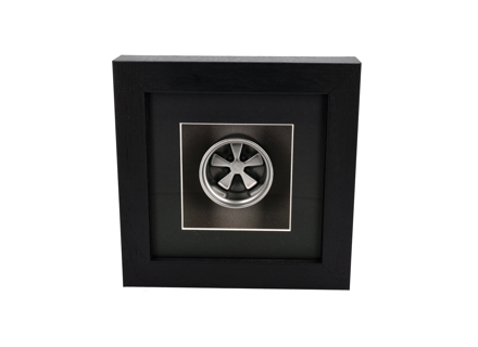 Handgefertigtes Fuchs RSR-Radmodell im Maßstab 1:8 – Silber – Handmontiert und im Karton gerahmt - 90136101204, 91136102000, 91136101690 - BF WH FUCHS 15