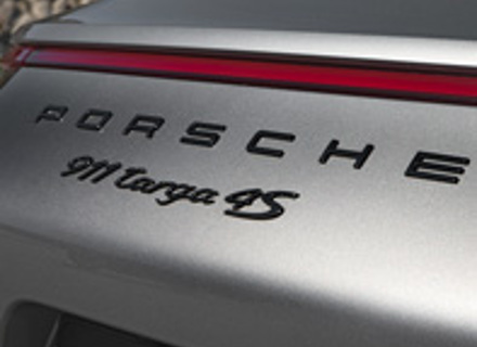 Badge Arrière 'PORSCHE 911 TARGA 4S' Noir pour Porsche 991.2 - 99104480384041 Badge Arrière 'PORSCHE 911 TARGA 4S' Noir pour Porsche 991.2 - 99104480384041
