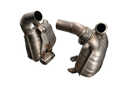 OE-stijl sportuitlaatdemper (set van 2) met TÜV/EEC-goedkeuring* voor Porsche 996 Carrera 3.4L/3.6L 1998-2005 - Gebruikt (demo-exemplaar) - 99611112155, 99611112156, 99611112157, 99611112170, 99611113154, 99611113176, 99611112256, 99611112257, 99611112270, 99611113254, 99611113276, 99611113157, 99611113168, 99611113177, 99611198503, 99611198504, 99611113163, 99611113170, 99611113179, 99611198502, 99611198505, 00004420019, 00004420021 - 1620602210, 96.330S