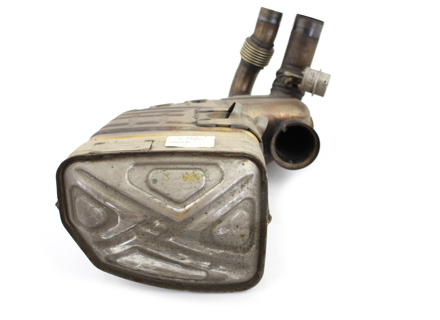 Gebrauchter Vorschalldämpfer RECHTS. Porsche 997.2 GT3 / 991.1 GT3 3.8L - 997111047884 Gebrauchter Vorschalldämpfer RECHTS. Porsche 997.2 GT3 / 991.1 GT3 3.8L - 997111047884