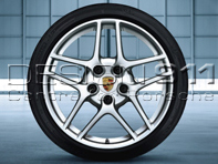 Jantes en alliage 19' Carrera S II et pneus d'hiver d'origine Porsche pour 997.2 C2 / C2S - 99704460052 Jantes en alliage 19' Carrera S II et pneus d'hiver d'origine Porsche pour 997.2 C2 / C2S - 99704460052