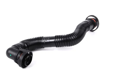 Tubo di sfiato, dal basamento al collettore di aspirazione. Porsche 955 Caienna S - 94810721702, 847603090683 Tubo di sfiato, dal basamento al collettore di aspirazione. Porsche 955 Caienna S - 94810721702, 847603090683