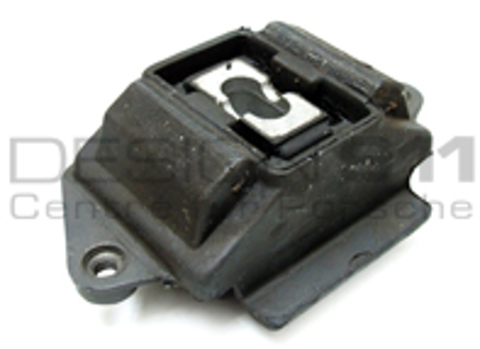Getriebestützlagerhalterung. Porsche 964 C4 / 993 C4 / 993 C4S / 993 Turbo MANUELL - 96437505301 Getriebestützlagerhalterung. Porsche 964 C4 / 993 C4 / 993 C4S / 993 Turbo MANUELL - 96437505301