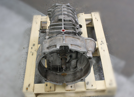 Porsche (911) 930 3.3L Turbo 4-versnellingsbak met LSD-versnellingsbak Gebruikt