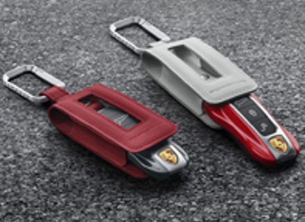 Schlüsseletui aus Leder. Porsche 971 Panamera 2017>> / Cayenne (9YA) 2018>> / 992 2020>> / Taycan 2020>> - 9710440036G0, 9710440038M8, 9710440038YR, 971044003OK6, 9710440039H6, 971044003OG6, 971044003OL8, 971044003ON1, 971044003OT2, 971044003PL1, 971044003OT5 Schlüsseletui aus Leder. Porsche 971 Panamera 2017>> / Cayenne (9YA) 2018>> / 992 2020>> / Taycan 2020>> - 9710440036G0, 9710440038M8, 9710440038YR, 971044003OK6, 9710440039H6, 971044003OG6, 971044003OL8, 971044003ON1, 971044003OT2, 971044003PL1, 971044003OT5