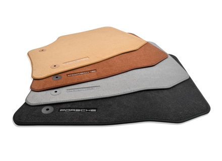 Vloermatten met Nubuck-rand. Porsche 957 Cayenne LHD (Linksgestuurd) Auto's - 95504480262, 95504480462, 95504480473 - 95504480262CU4, 95504480262CR1, 95504480262C2S, 95504480262CT3, 955044801628E5, 95504480462CU4, 95504480462CR1, 95504480462C2S, 95504480462CT3, 95504480473CU4, 95504480473CR1, 95504480473C2S, 95504480473CT3 Vloermatten met Nubuck-rand. Porsche 957 Cayenne LHD (Linksgestuurd) Auto's - 95504480262, 95504480462, 95504480473 - 95504480262CU4, 95504480262CR1, 95504480262C2S, 95504480262CT3, 955044801628E5, 95504480462CU4, 95504480462CR1, 95504480462C2S, 95504480462CT3, 95504480473CU4, 95504480473CR1, 95504480473C2S, 95504480473CT3