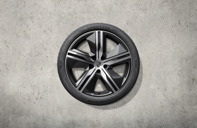 22' Macan exclusive design summer wheel-and-tyre set, with aeroblades carbon. Porsche Macan-e - 95C044660Q 22' Macan exclusive design summer wheel-and-tyre set, with aeroblades carbon. Porsche Macan-e - 95C044660Q