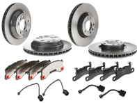 Bremsbeläge vorn und hinten sowie Bremsscheibenpaket. Porsche Cayenne 958 Hybrid - 95835140401, PAA698151, 95861236500, 95535240131, PAA698451A, 95861236550 Bremsbeläge vorn und hinten sowie Bremsscheibenpaket. Porsche Cayenne 958 Hybrid - 95835140401, PAA698151, 95861236500, 95535240131, PAA698451A, 95861236550