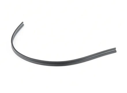 Guarnizione inferiore per finestrino anteriore 1/4 di luce. Porsche 911 65-89 - 90153193320 Guarnizione inferiore per finestrino anteriore 1/4 di luce. Porsche 911 65-89 - 90153193320