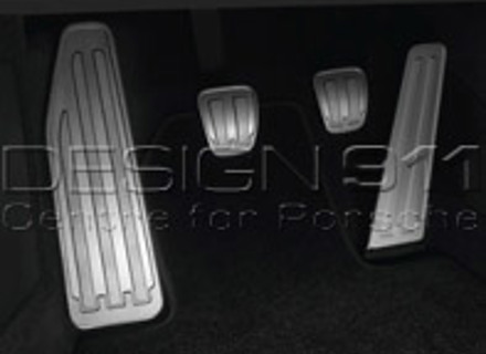 Pedali e poggiapiedi in alluminio MANUALE. Porsche 991 / 981 Boxster / 981 Cayman / 718 Boxster - 99104470002 Pedali e poggiapiedi in alluminio MANUALE. Porsche 991 / 981 Boxster / 981 Cayman / 718 Boxster - 99104470002