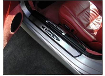Revestimientos de placa de umbral de acero inoxidable Rennline. Porsche 996/986/997/987/Caimán