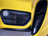 Kit completo di rete metallica per paraurti anteriore e prese d'aria laterali. Porsche 981 Cayman Kit completo di rete metallica per paraurti anteriore e prese d'aria laterali. Porsche 981 Cayman