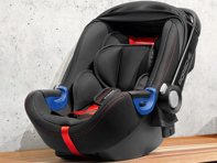 Seggiolino per bambini Porsche i-Size e set base flessibile - 0-15 mesi / 13 kg di peso massimo - per vari modelli Porsche - 971044070, 971044071 Seggiolino per bambini Porsche i-Size e set base flessibile - 0-15 mesi / 13 kg di peso massimo - per vari modelli Porsche - 971044070, 971044071