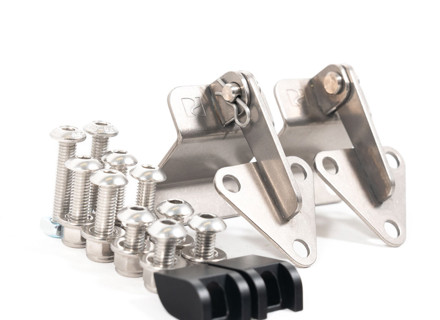 Juego de bisagras para tapa de motor estilo 911R de titanio Rennline. Porsche 911