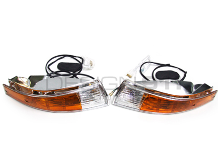 Blinker- und Glasfront-Kit mit CHROM-Randglas Porsche 911 - 91163194301, 91163194401, PCG63193520, PCG63193620, 91163197000, 91163197001 Blinker- und Glasfront-Kit mit CHROM-Randglas Porsche 911 - 91163194301, 91163194401, PCG63193520, PCG63193620, 91163197000, 91163197001