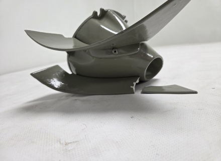 Alternatore deflettore aria DANNEGGIATO. Porsche 911 1970-77 - 91110603300 Alternatore deflettore aria DANNEGGIATO. Porsche 911 1970-77 - 91110603300