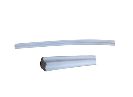 Guarnizione in gomma superiore della griglia del clacson. Porsche 911 / 912 Gomma grigia - 90155943123, 90155943223, 90155943000 Guarnizione in gomma superiore della griglia del clacson. Porsche 911 / 912 Gomma grigia - 90155943123, 90155943223, 90155943000