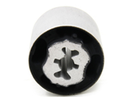 Front differential housing rubber mount. Porsche 958 Cayenne - 95834933770