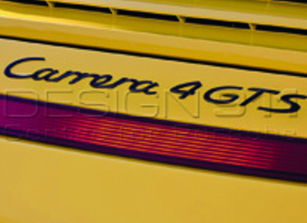 'CARRERA 4 GTS'-embleem achter, ZWART. Porsche 997.2 - 99755903707 'CARRERA 4 GTS'-embleem achter, ZWART. Porsche 997.2 - 99755903707