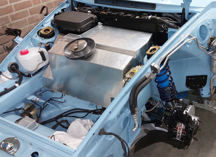 Design des mittleren Kraftstofftankeinfüllstutzens für Retro- und ältere Modelle. Aluminium Porsche 964 / 993 - 96420102200, 96420102201, 96420102202, 96420102203, 96420102204, 99320102200, 99320102201, 99320102202, 99320102203 Design des mittleren Kraftstofftankeinfüllstutzens für Retro- und ältere Modelle. Aluminium Porsche 964 / 993 - 96420102200, 96420102201, 96420102202, 96420102203, 96420102204, 99320102200, 99320102201, 99320102202, 99320102203