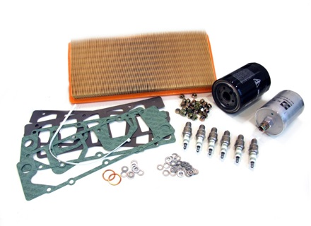 Kit de maintenance pour Porsche 911 1974 - 1977 2,7 litres Grand kit d'huile, filtres à air, bougies d'allumage, + plus - 91110095601 Kit de maintenance pour Porsche 911 1974 - 1977 2,7 litres Grand kit d'huile, filtres à air, bougies d'allumage, + plus - 91110095601