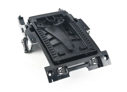 Getränkehalter in der hinteren Mittelkonsole. Porsche 970 Panamera - 97055347500 Getränkehalter in der hinteren Mittelkonsole. Porsche 970 Panamera - 97055347500